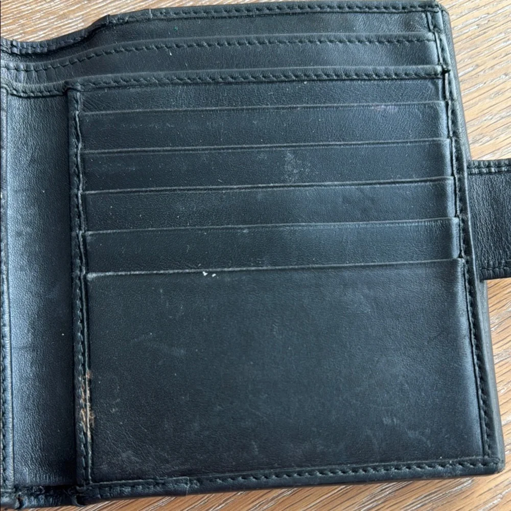 Gucci Black and Tan Wallet - Picture 5 of 7